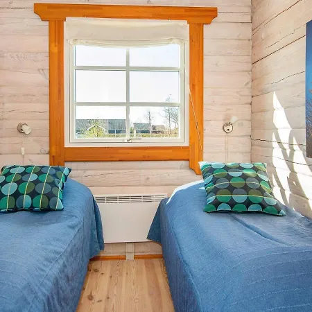 8 Person Holiday In