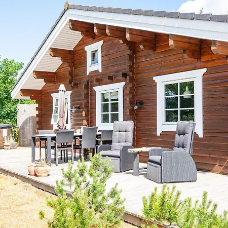 8 Person Holiday In * Хеммет