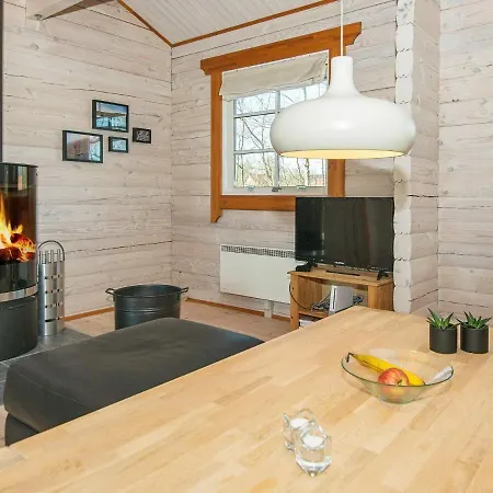 Дом отдыха 8 Person Holiday In *
